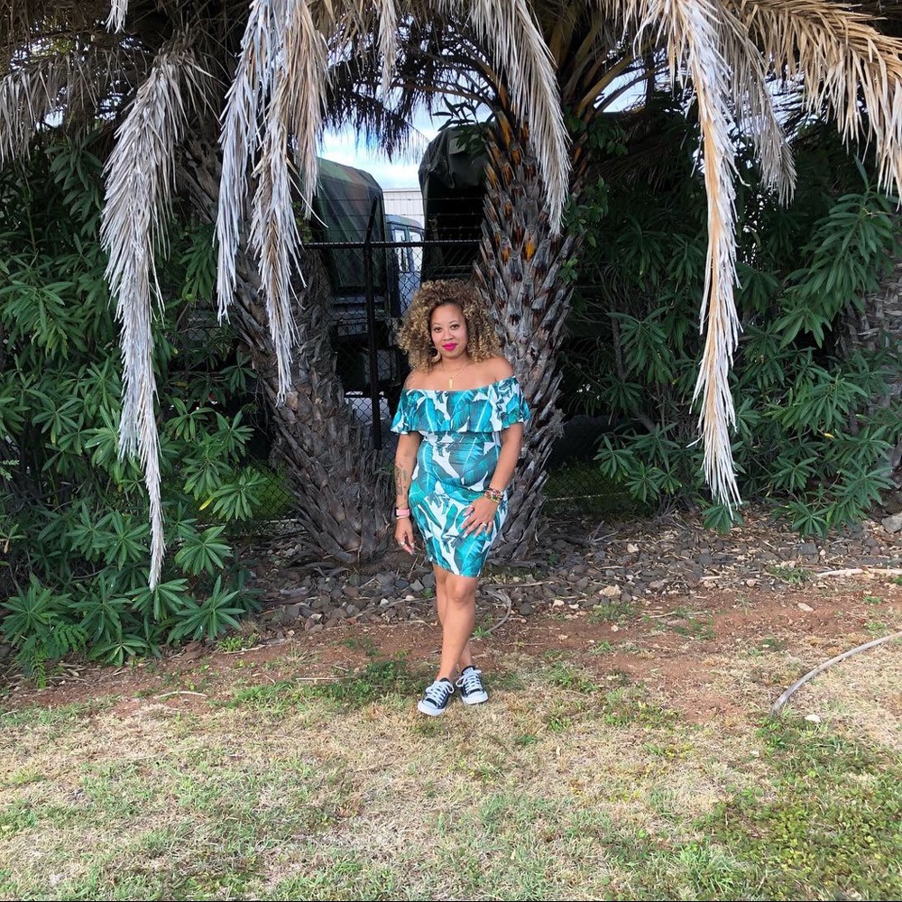 Meeting Me —-> 🌺 - Picture 2 of 8
